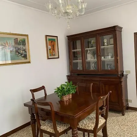 Apartman Damiana Velence